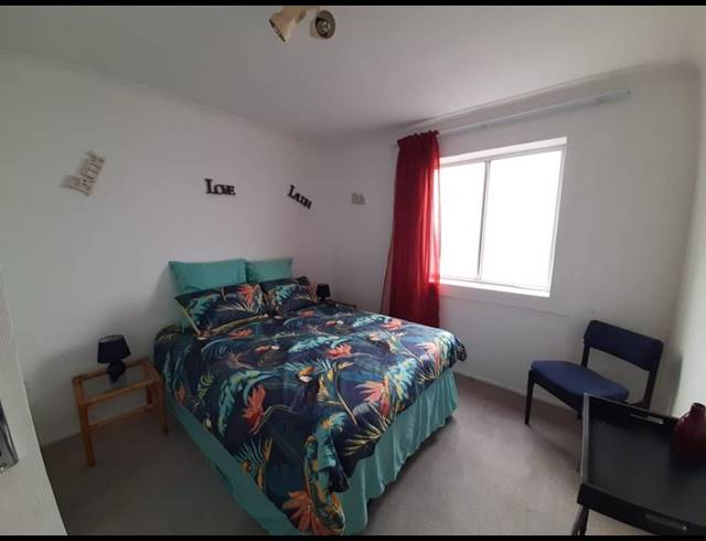 1 BEDROOM PROPERTY TO RENT IN SIMONS TOWN CENTRAL